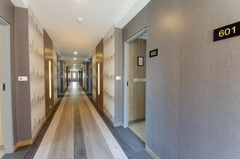 Marsi Hotel @ Bangchak Банкок Екстериор снимка